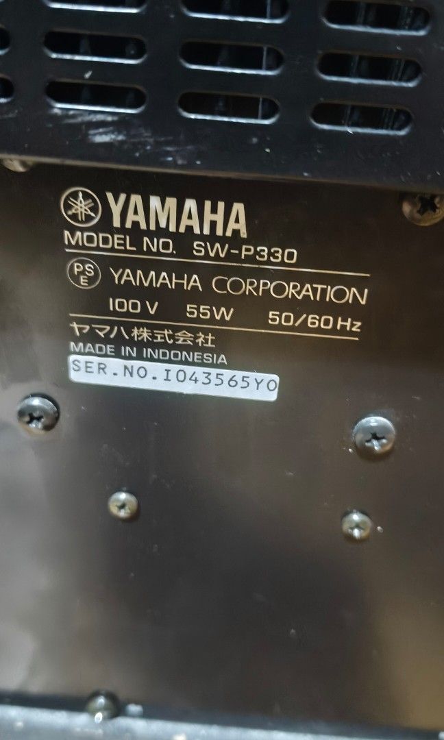 Yamaha active subwoofer 100v (Category: Microphones) located in San Pedro. Submitted by tristanjapansurplus (Listing ID 1463461859, Image 3). Description: -yamaha active subwoofer -came in Japan 100v ac -55watts - Includes power cable - Silver - In good working condition.