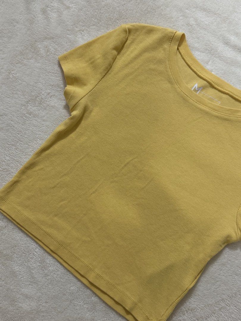 Yellow Crop Top (Category: Others Tops) located in Bagac. Submitted by danicruz_ (Listing ID 1463471844, Image 3). Description: - Yellow Crop Top - Size small to medium - Slightly used.