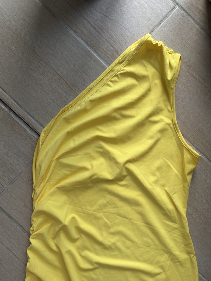 Yellow One-Shoulder Ruched Maxi Dress (Category: Dresses) located in Makati City. Submitted by ariannelaz54133 (Listing ID 1463553766, Image 2). Description: - Flowy yellow maxi dress - One-shoulder design - Side ruching detail - Ideal for parties or a night out - Comfortable and stylish fit.