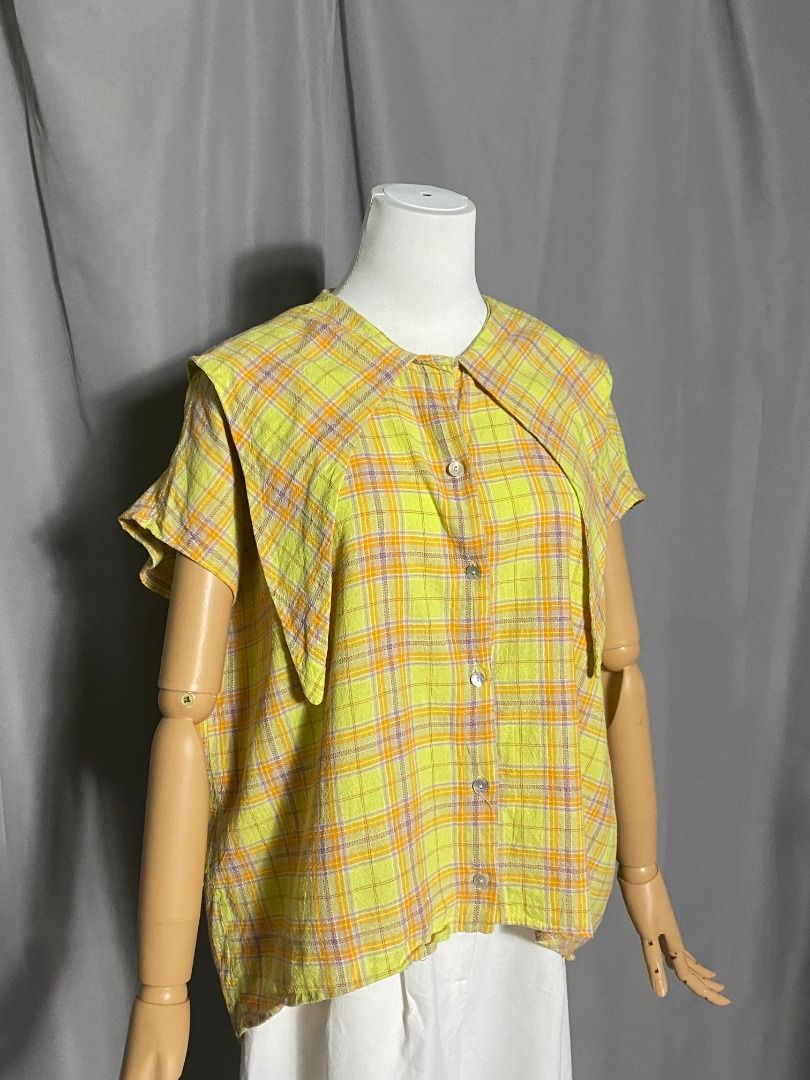 Yellow plaid long-sleeve top with a unique collar (Category: Shirts) located in Las Pinas. Submitted by ipickyou (Listing ID 1463452475, Image 2). Description: Unwashed 𝗠𝗲𝗮𝘀𝘂𝗿𝗲𝗺𝗲𝗻𝘁𝘀 𝘄𝗵𝗲𝗻 𝗹𝗮𝗶𝗱 𝗳𝗹𝗮𝘁: -Armpit to armpit: 25 1/2” -Length: 21 1/2F, 29B” .