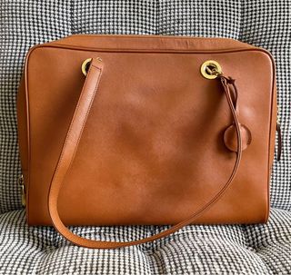 (Category: ) located in . Submitted by thriftbagcollections (Listing ID 1463410886, Image 1). Description: .