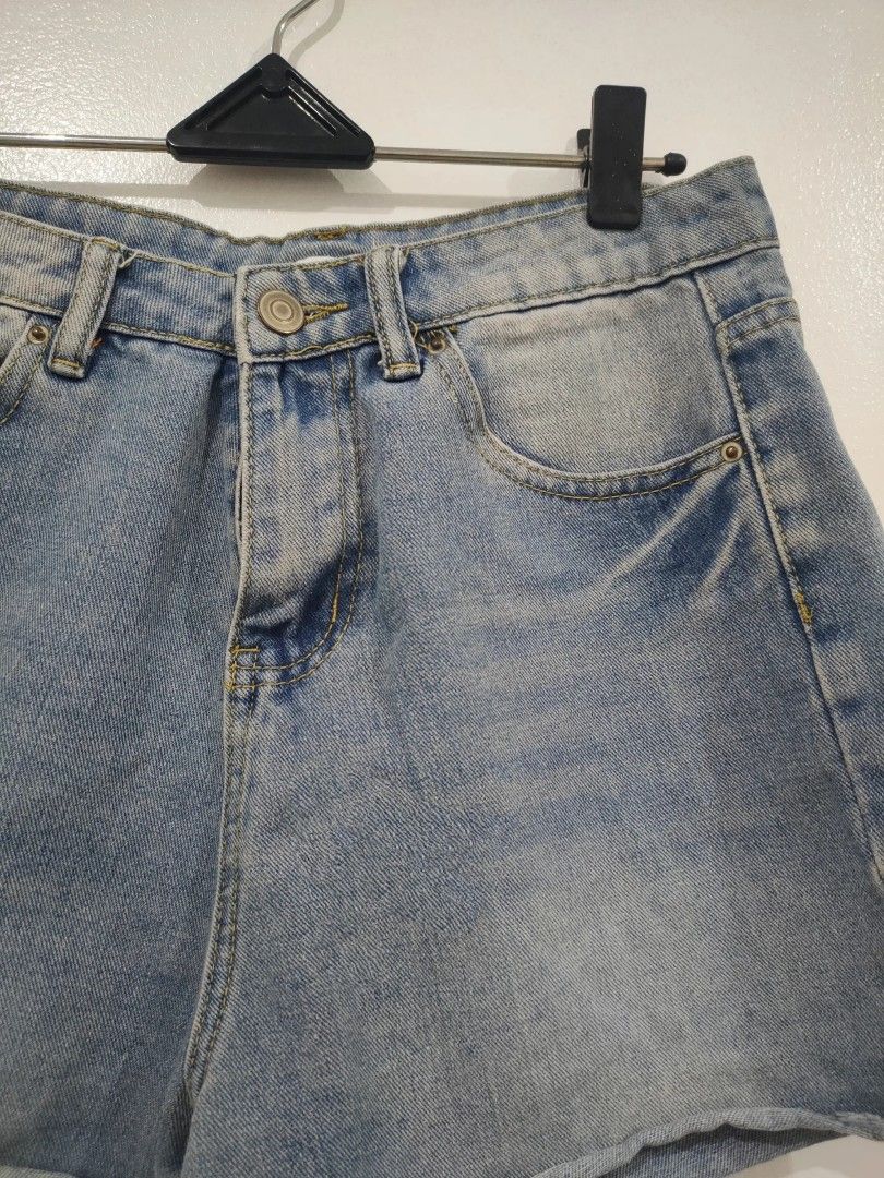 Zalora A-Line Denim Shorts (Category: Shorts) located in Quezon City. Submitted by maxsab (Listing ID 1463494993, Image 2). Description: - High waist cut - Denim wash .