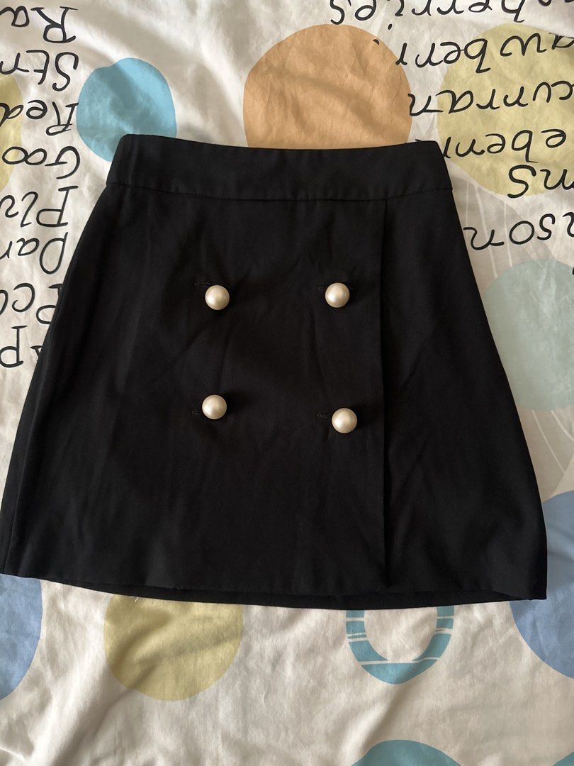 Zara Black Double Button Mini Skirt XS (Category: Skirts) located in Manila. Submitted by joan.here (Listing ID 1463351804, Image 1). Description: Brand: zara Condition: worn once Size: XS MOP: bank transfer Delivery fee shouldered by buyer Loc: tondo manila.