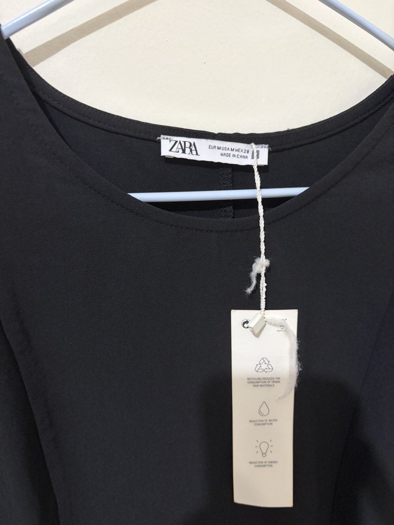 ZARA Black Long Sleeve Mini Dress (Category: Dresses) located in Mandaluyong City. Submitted by prelovedbypaii (Listing ID 1463343733, Image 2). Description: - Zara Black Mini Dress - Size: Medium - Long Sleeves - Classic and Simple Design - brand new with tag 📍Mandaluyong.