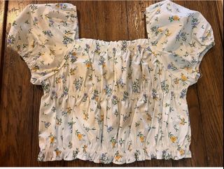 (Category: ) located in . Submitted by kat_declutter (Listing ID 1463515754, Image 1). Description: .