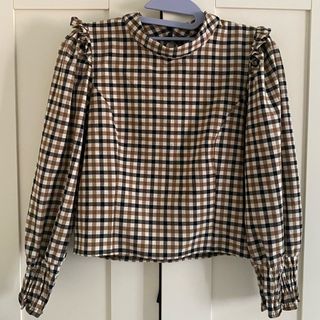 (Category: ) located in . Submitted by shopsundayx (Listing ID 1463387005, Image 1). Description: .