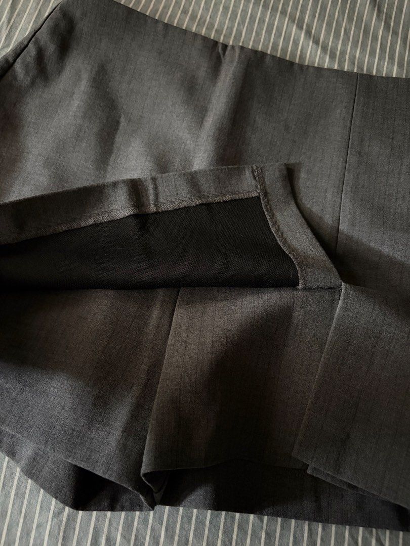 ZARA Grey Skort with Slit (Category: Skirts) located in Caloocan City. Submitted by pitang17 (Listing ID 1463452171, Image 3). Description: Zara High waist Dark Gray Skort with slit When worn pic included in the photos Small on tag, fits to 26-27” Made in Turkey Versatile for casual and smart casual outfits No issues/discoloration Last price posted Delivery or shipping fee to be shouldered by the buyer.