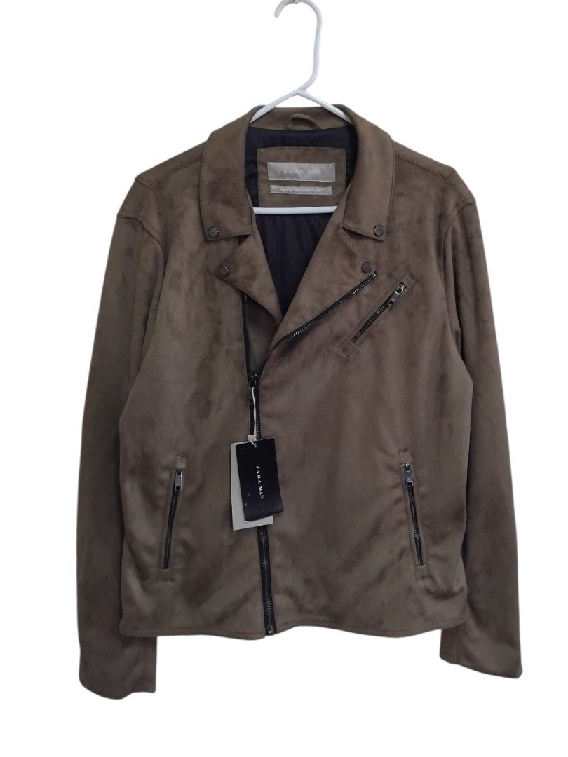 Zara Man Brown Suede Biker Jacket (Category: Coats, Jackets and Outerwear) located in Pasig City. Submitted by hustlexcurate (Listing ID 1463420388, Image 1). Description: Zara Man Brown Suede Biker Jacket Size LARGE Dimensions: 22X26.
