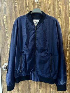 (Category: ) located in . Submitted by closet_by_mka (Listing ID 1463518264, Image 1). Description: .