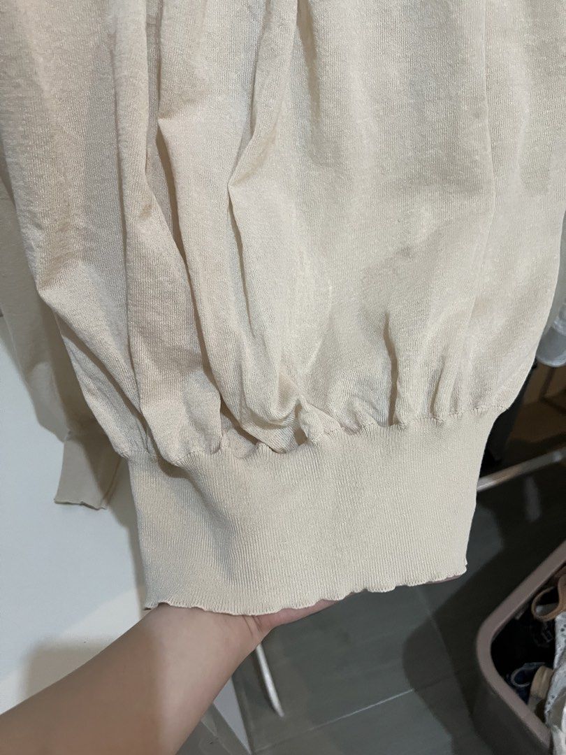 ZARA off shoulder top (Category: Longsleeves) located in Quezon City. Submitted by styleandcomfort (Listing ID 1463510703, Image 3). Description: Used once only Got this around 2,000+ Message me for inquiries 😊.