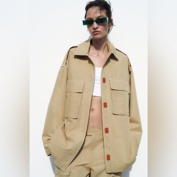 Zara Oversized Utility Cargo Jacket (Category: Coats, Jackets and Outerwear) located in Pasig City. Submitted by hustlexcurate (Listing ID 1463374161, Image 2). Description: Zara Oversized Utility Cargo Jacket Size S on tag fits XL Dimensions: 24X30.