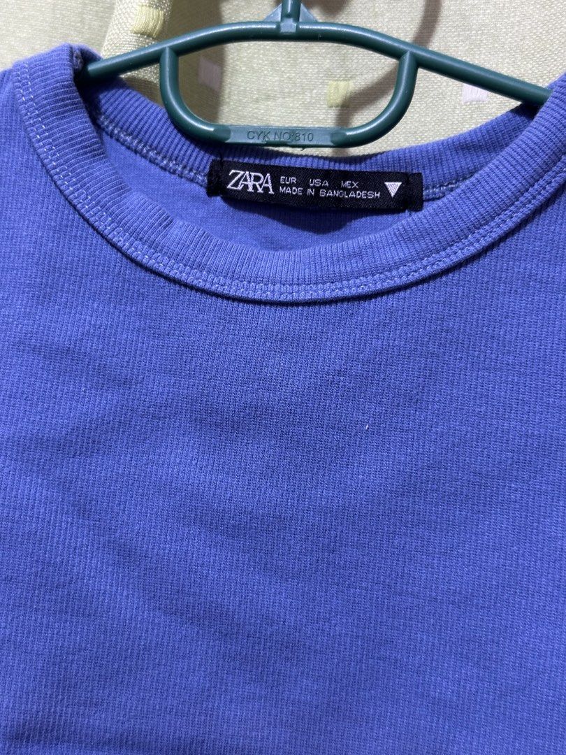 Zara Ribbed Cropped T-shirt (Category: Shirts) located in Cainta. Submitted by everywonchil (Listing ID 1463461357, Image 2). Description: - Zara purple ribbed cropped t-shirt - Short sleeves - Crew neck - Made in Bangladesh - Comfortable and versatile - Perfect with jeans or skirts.
