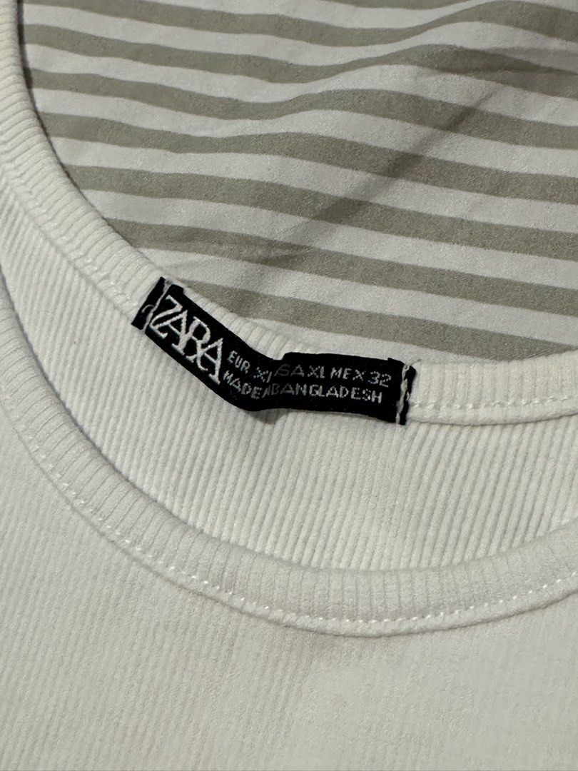 Zara Ribbed White Tank Top Crop Top (Category: Sleeveless) located in Bulacan. Submitted by chizmiss (Listing ID 1463401254, Image 3). Description: worn twice rfs: decluttering .
