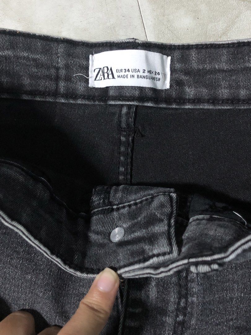 Zara shorts (Category: Shorts) located in Manila. Submitted by cherub._. (Listing ID 1463352390, Image 2). Description: .