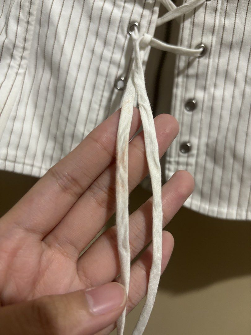 zara white corset lace up top (Category: Others Tops) located in Quezon City. Submitted by 003ryu (Listing ID 1463473252, Image 2). Description: - corset top with back zipper - adjustable - stain in the lace but can be washed - USED ONCE NO HAGGLING UNLESS I SAY I CAN GIVE YOU A DISCOUNT. NO WHEN WORN. PLEASE DON’T ASK FOR ONE. mop: gcash/bpi/bdo mod: same day delivery only within metro manila (c/o buyer).