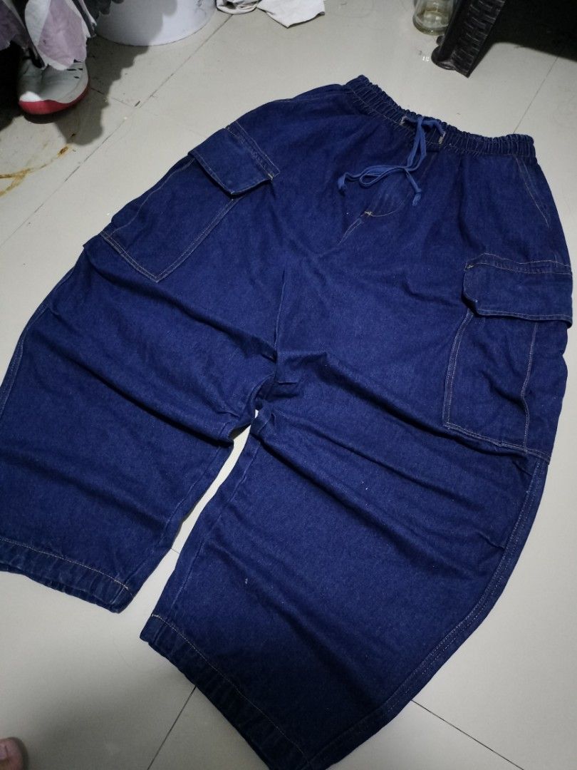 Zing Up Zu Studios Massive Balloon Denim Cargo Pants (Category: Jeans) located in San Mateo. Submitted by jhaixsober (Listing ID 1463486424, Image 2). Description: DIMES WAISTLINE 30-37 LENGTH 41 THIGH 17 HEM 10 -JAPANESE BRAND -EXCELLENT CONDITION -NO ISSUE -COLOR RATE 10/10 -HARD X HEAVY -SOLID ITEM -SOLID FITTINGS -READY TO USE LOCATION: QUEZON CITY COURIER: J&T AND LALAMOVE MOP: GCASH ONLY.