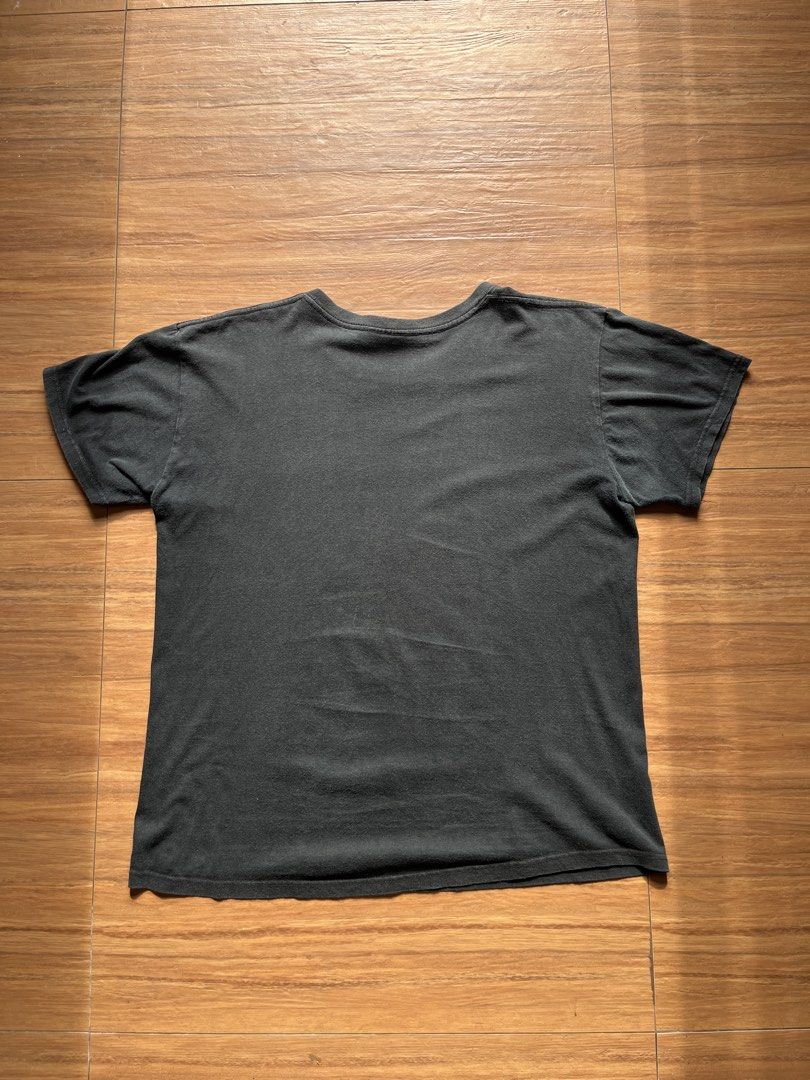00s ACDC “Hell’s Bells” Tee (Category: Tshirts & Polo Shirts ) located in Davao. Submitted by spilled.bins (Listing ID 1463635544, Image 2). Description: 00s ACDC “Hell’s Bells” Tee Width: 22in Length: 26.5in Large Measurement | Boxy Large Used Fade | Crackprints Good Condition Mine: ₱800 . +shipping fee on top . Model Reference: Height: 5’5 feet Weight: 68kg.