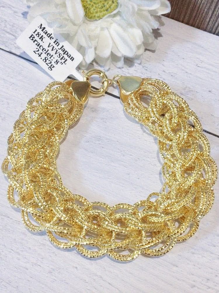 18k Japan gold mesh bracelet (Category: Bracelets) located in Manila. Submitted by bhelgoldseller2ndaccount (Listing ID 1463600811, Image 2). Description: New!!✨New!!✨New!! Authentic 18k Japan Golds 💯pawnable/naisasanla 💯with high appraisal rate 💯good investment 💯Direct supplier price 👉OPEN for resellers 🌺please take time to evaluate their actual sizes and grams 👉Best panggift for all occasions ✅ Sold per grams not per piece Kya lowest pri