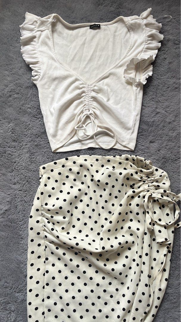 1 TOP AND 1 SKIRT (Category: Others Tops) located in Cauayan City . Submitted by declutterdarling (Listing ID 1463666761, Image 1). Description: 🧺Size: M ❤️Reason for selling: Decluttering 📦Delivery fee: Shouldered by the buyer 👗Please manage your expectations 🤍 The top and skirt have some stains that are not shown in the photos. Kindly take note before purchasing. 🫶🏻 🧾 MOP: GCASH ONLY/ NO COD Message me if interested! .