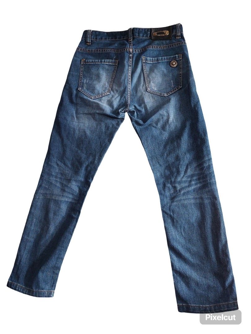 2000s Versace Medusa Jeans (Category: Jeans) located in Daet. Submitted by stonervoid (Listing ID 1463629542, Image 2). Description: 2000s Versace Medusa Jeans 800 free shipping size 30.