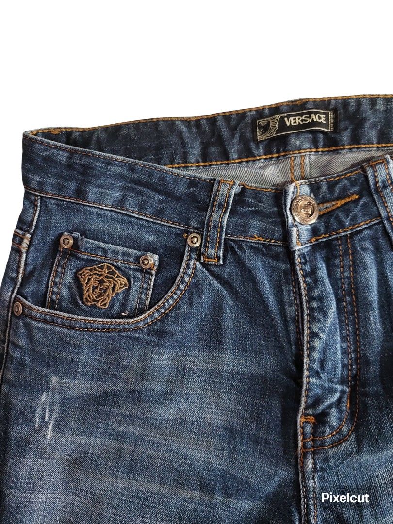 2000s Versace Medusa Jeans (Category: Jeans) located in Daet. Submitted by stonervoid (Listing ID 1463629542, Image 3). Description: 2000s Versace Medusa Jeans 800 free shipping size 30.