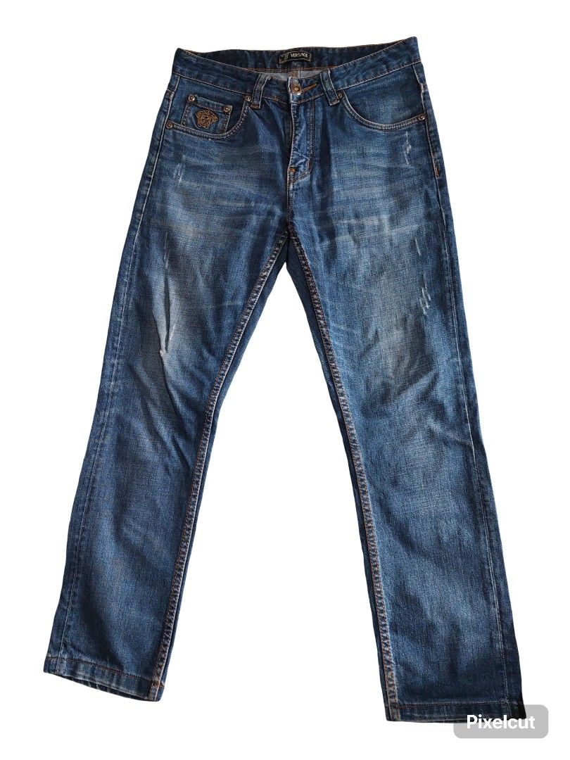 2000s Versace Medusa Jeans (Category: Jeans) located in Daet. Submitted by stonervoid (Listing ID 1463629542, Image 1). Description: 2000s Versace Medusa Jeans 800 free shipping size 30.