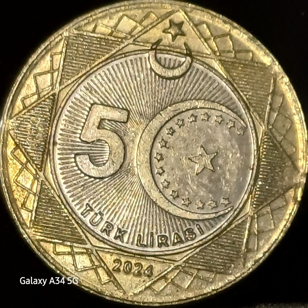 2024 liras (Category: Currency) located in Quezon City. Submitted by coin_hunter.ph (Listing ID 1463580829, Image 2). Description: Perfect for collection.