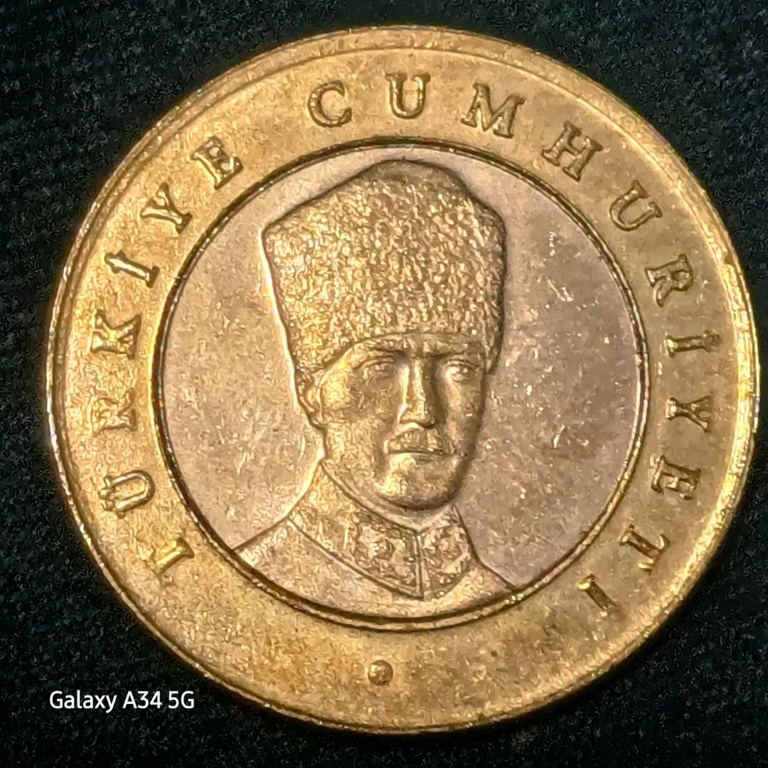2024 liras (Category: Currency) located in Quezon City. Submitted by coin_hunter.ph (Listing ID 1463580829, Image 1). Description: Perfect for collection.