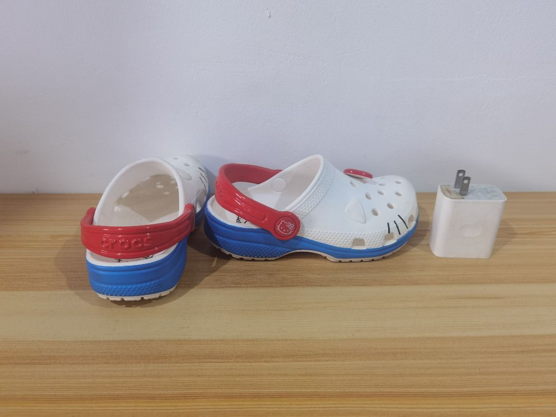 2024 Sanrio x Crocs - Hello Kitty Clog (Category: Babies & Kids Fashion) located in Taguig. Submitted by kalabasza (Listing ID 1463732829, Image 2). Description: 📌 This is a preloved item. Please manage your expectation. 📌 Actual item posted. Parefer nalang po sa photos kung anong size siya. As is. 📌 Minimal signs of usage. 📌 Product Color may slightly vary due to Photographic Lighting. 📌 Location: Taguig 📌 MOP: GCash. Payment first before 