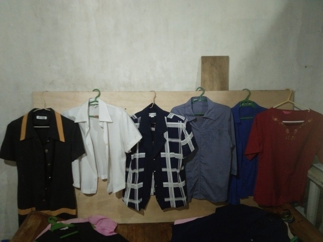 21 PRE-LOVED CLOTHES — TAKE ALL BUNDLE (Category: Coats, Jackets and Outerwear) located in Las Pinas. Submitted by jay.lo_120 (Listing ID 1463687389, Image 3). Description: Selling my mom's batch of pre-loved clothes as ONE BUNDLE. AS IS/AS SHOWN SA PHOTOS. Mixed brands, styles, and sizes. May ilang pieces na may signs of use, storage marks, stains, discoloration, etc. Hindi pa po na-wash/clean lahat ng items, so please check all photos carefully