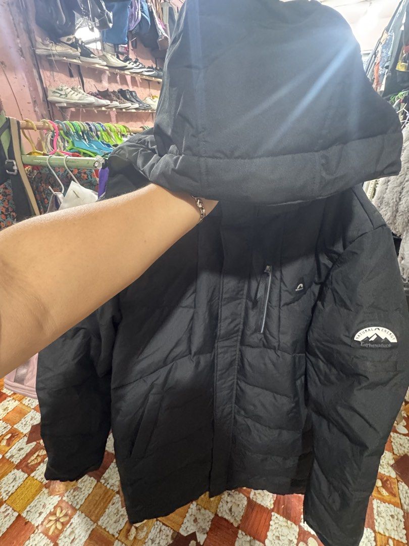361° Black Hooded Puffer Jacket (Category: Coats, Jackets and Outerwear) located in Manila. Submitted by wildbear.e10374 (Listing ID 1463639771, Image 1). Description: - Brand: 361° (Inthenature visible on sleeve) - Color: Black - Style: Puffer Jacket - Size: 185/104A (2XL) - Features: Hooded, Zip Pockets the color excellent like new . - Material: 100% Polyester - Filling: 80% Down, 20% Feather - Ideal for: Cold weather.