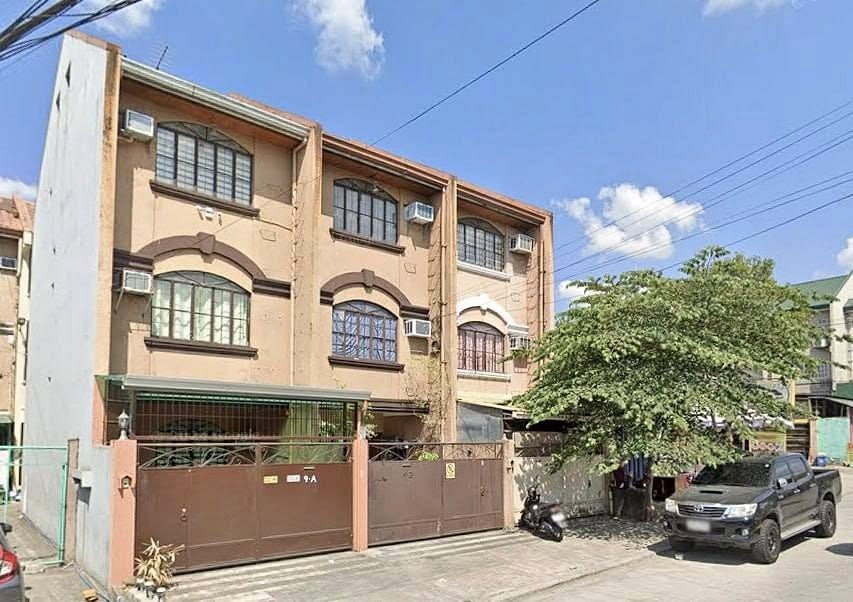 (Category: ) located in . Submitted by rmvlistings (Listing ID 1463648167, Image 1). Description: .