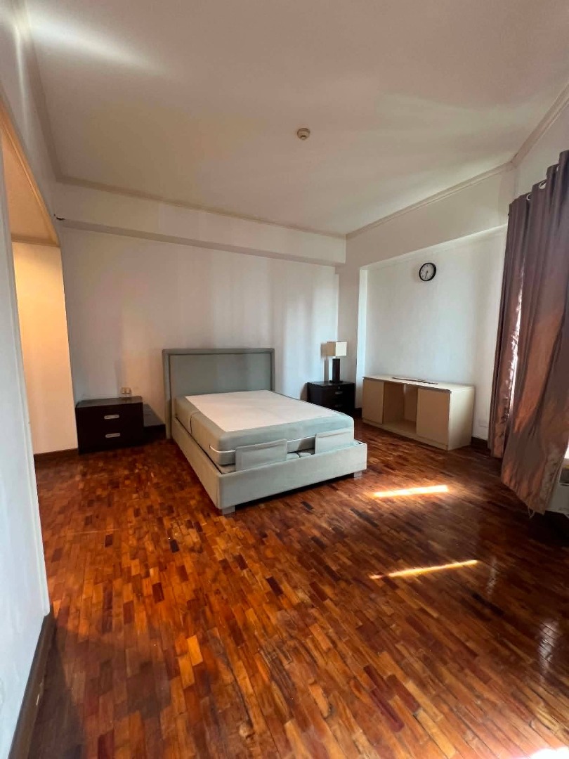 (Category: ) located in . Submitted by REMAXCapital (Listing ID 1463627532, Image 1). Description: .