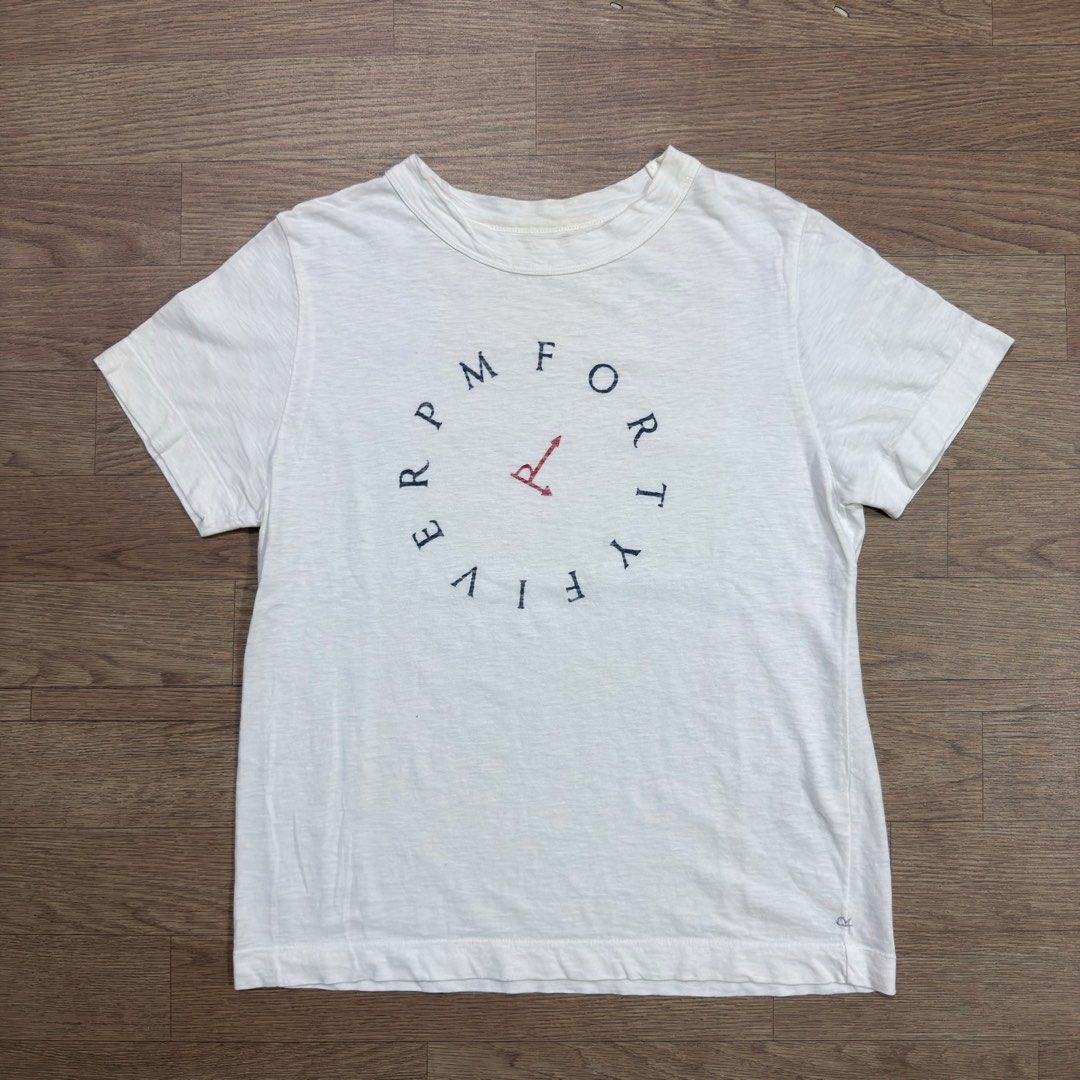 45rpm Clock Tee (Category: Tshirts & Polo Shirts ) located in Imus. Submitted by casterhitz (Listing ID 1463562408, Image 1). Description: Medium 20x27 No issue Excellent condition .