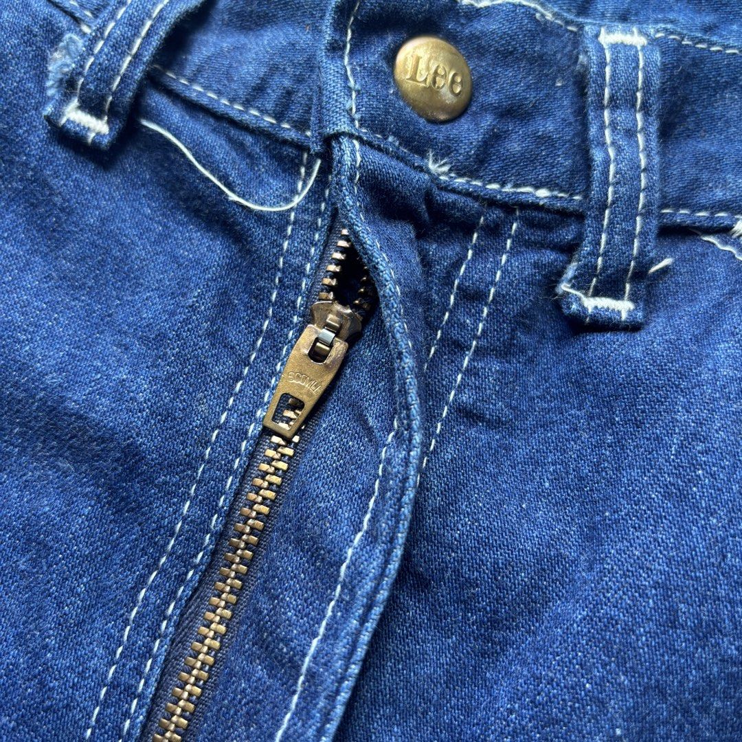 70s Lee Made In USA Carpenter Pants (Category: Jeans) located in Manaoag. Submitted by mayonaise.store (Listing ID 1463616236, Image 3). Description: 70s Lee Made In USA Carpenter Pants Waist 29 snug fit 30 Rise 12 Thigh 12 Inseam 29 Length 41 Leg Opening 9 Php 2,880 .