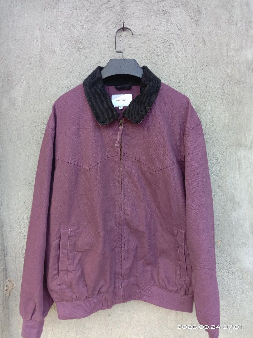 714 street like Detroit jacket (Category: Activewear) located in Manila. Submitted by ramzzyyy (Listing ID 1463739460, Image 1). Description: this is like a work wear jacket came from 714 street brand, heavy all good condition like new and no hidden issues..
