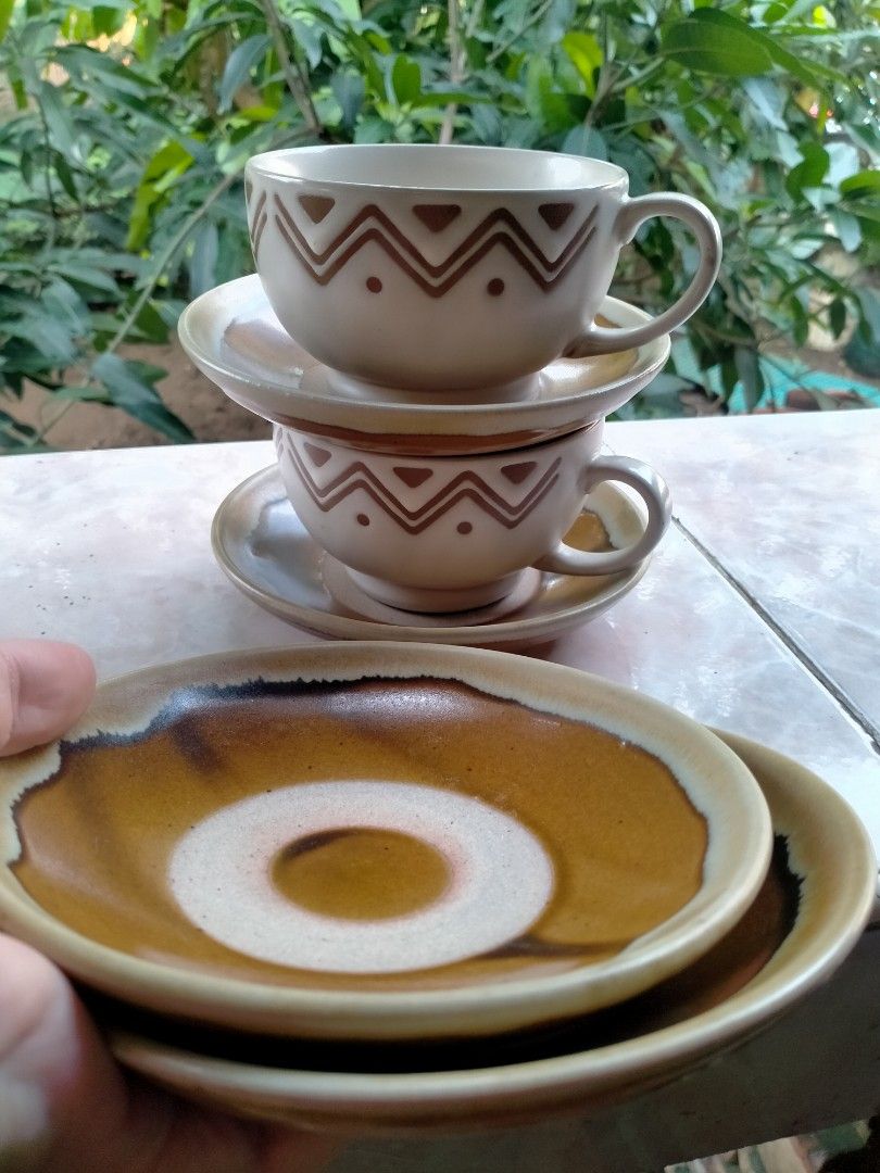 8pc Stoneware Bowl, Plate, Cups & Saucers Set (Category: Dinnerware & Cutlery) located in Manila. Submitted by margeventa (Listing ID 1463643950, Image 3). Description: - Complete 8-piece stoneware set - Includes 1 large serving bowl - Includes 1 large serving plate with unique nature-inspired design - Includes 2 cups with matching saucers featuring a geometric pattern - Includes 2 additional saucers (5.5 inches wide, 1 inch deep) - Ideal for ser