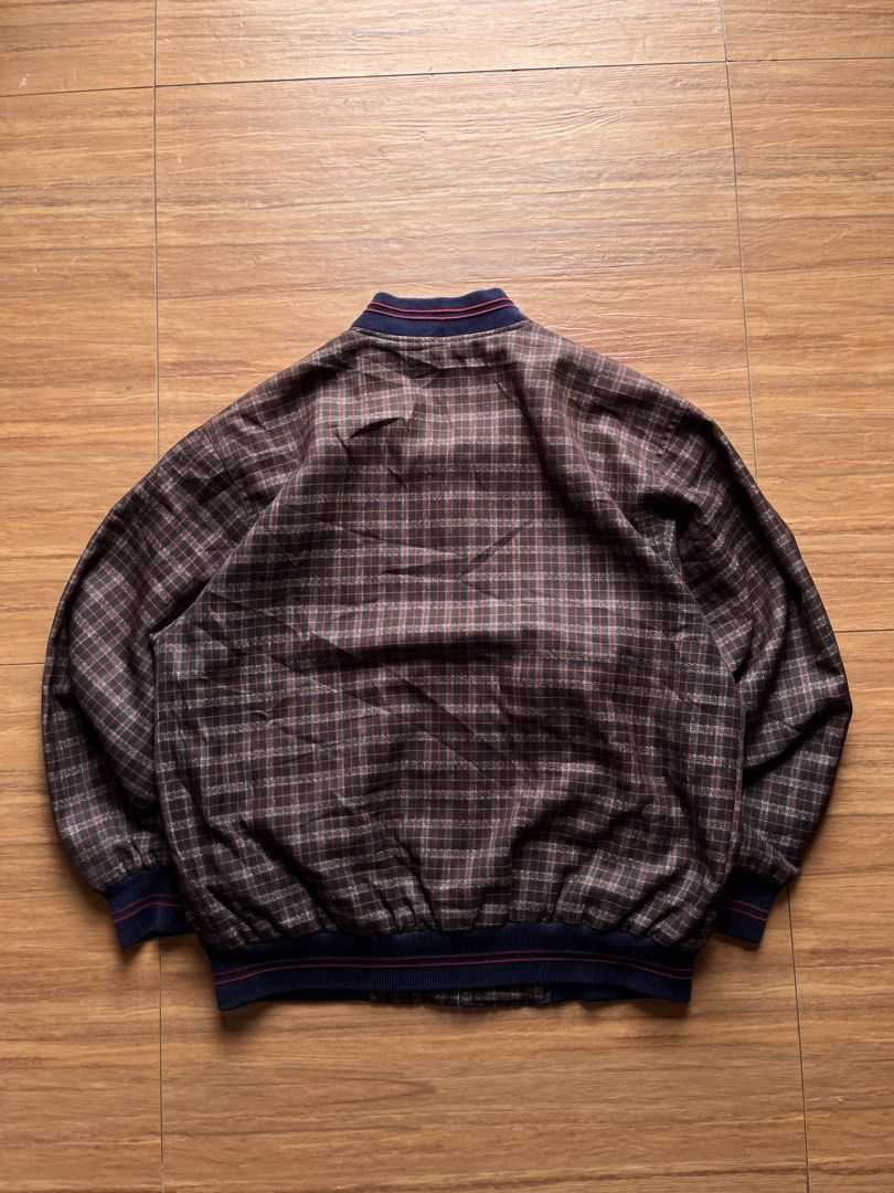 90s Berkeley Brown Plaid Bomber Jacket (Category: Coats, Jackets and Outerwear) located in Davao. Submitted by spilled.bins (Listing ID 1463681189, Image 2). Description: 90s Berkeley Brown Plaid Bomber Jacket With Shoulder Pads Width: 23.5in Length: 26.5in Boxy XL Measurement | Fits Large Excellent Condition Mine: ₱600 . +shipping fee on top . Model Reference: Height: 5’5 feet Weight: 68kg.