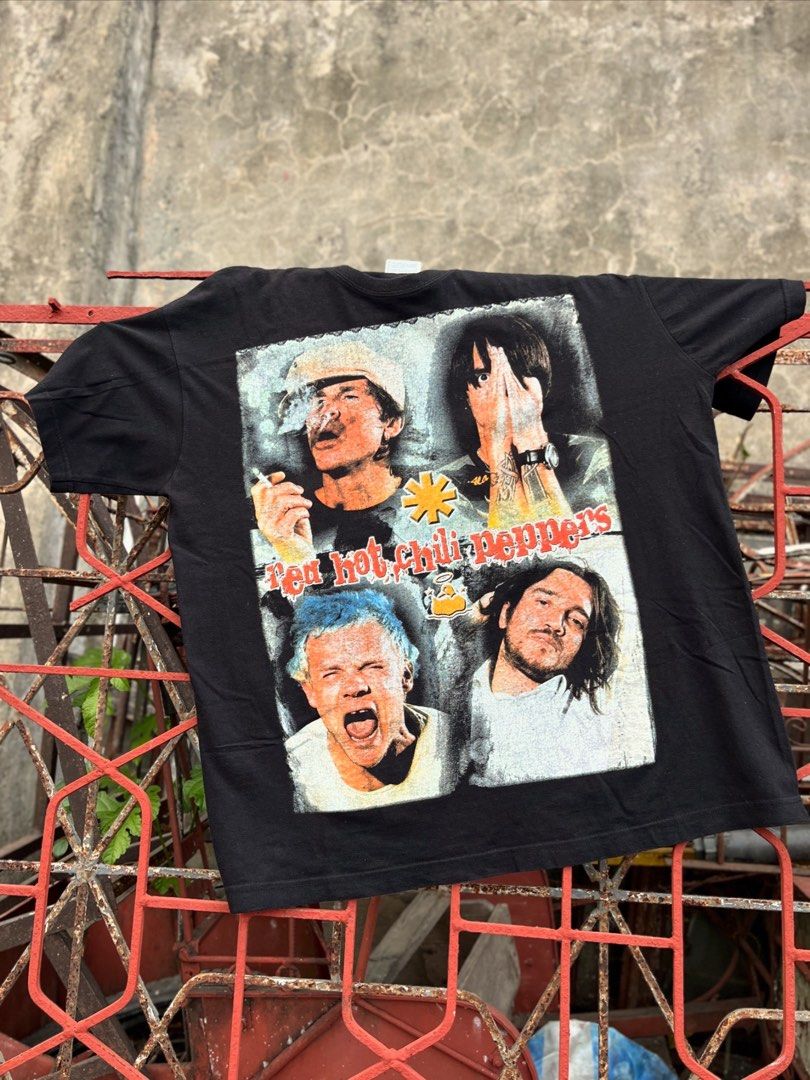 90s RHCP Californication boot (Category: Tshirts & Polo Shirts ) located in Leyte. Submitted by to.the.other.side (Listing ID 1463595065, Image 2). Description: 90s 𝓡𝓮𝓭 𝓗𝓸𝓽 𝓒𝓱𝓲𝓵𝓲 𝓟𝓮𝓹𝓹𝓮𝓻𝓼 “𝓒𝓪𝓵𝓲𝓯𝓸𝓻𝓷𝓲𝓬𝓪𝓽𝓲𝓸𝓷” 🐤 “One of my personal favorite version of RHCP’s Californication euro bootleg tee from the late 90s- 00s. Some bootlegs do look much better than any official tees; like this right here for example.” :Size Large 