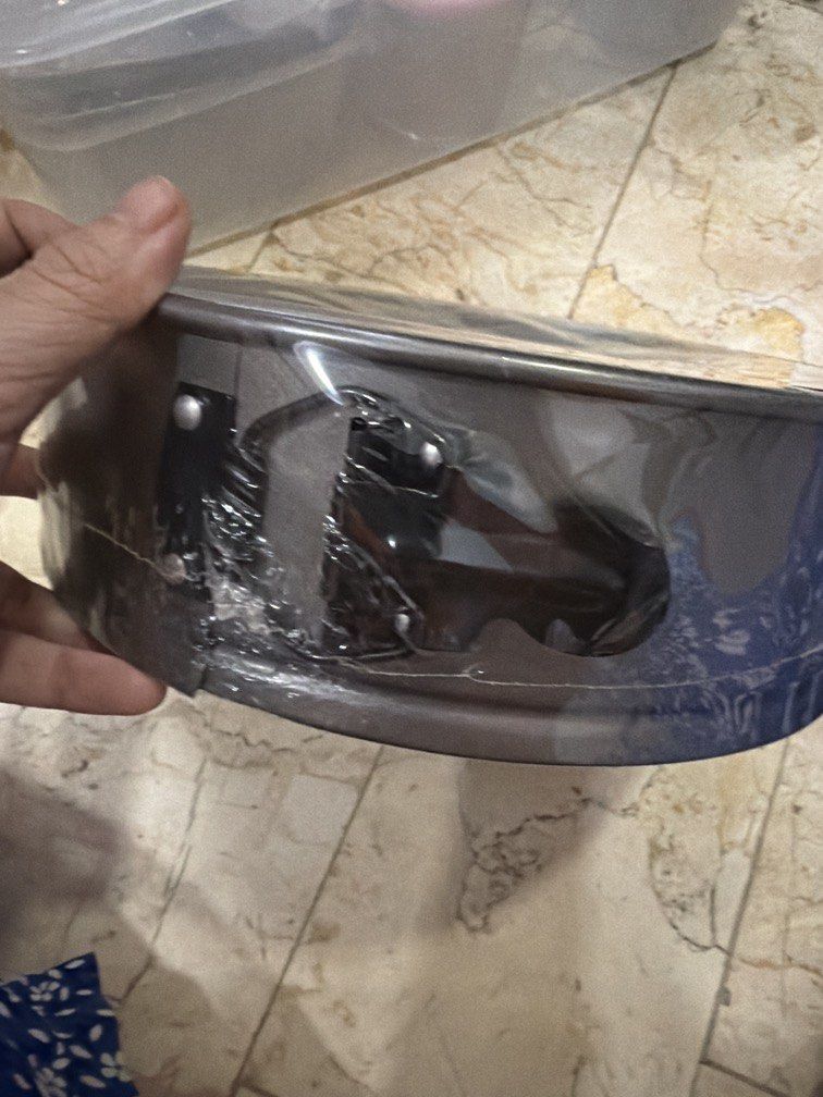 9" springform pan baking circle (Category: Other Kitchenware & Tableware) located in Pasay City. Submitted by grace.t12 (Listing ID 1463655414, Image 2). Description: brand new.