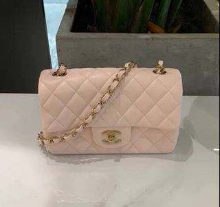(Category: ) located in . Submitted by millen.outlet (Listing ID 1463690971, Image 1). Description: .