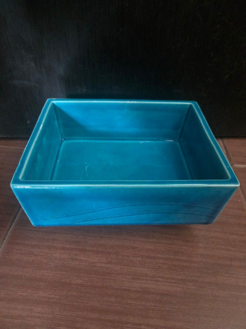 🌿 BONSAI POT AVAILABLE! 🌿 (Category: Pots & Planters) located in Mandaluyong City. Submitted by lawrencelim816 (Listing ID 1463739452, Image 2). Description: 🌿 BONSAI POT AVAILABLE! 🌿 Perfect for your bonsai, succulents, and other favorite plants. Simple yet elegant designs that can complement your plant collection beautifully. 🪴✨ 💰 Price Range: ₱450–₱700 📩 Send us a message for available designs, sizes, and actual photos. #BonsaiPot #Bons