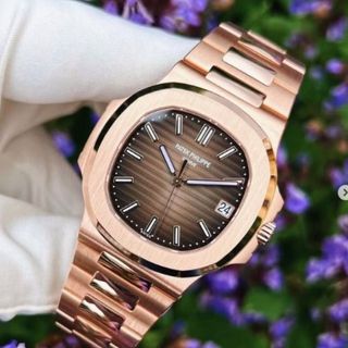 (Category: ) located in . Submitted by 0000watchcollectsg (Listing ID 1463594080, Image 1). Description: .