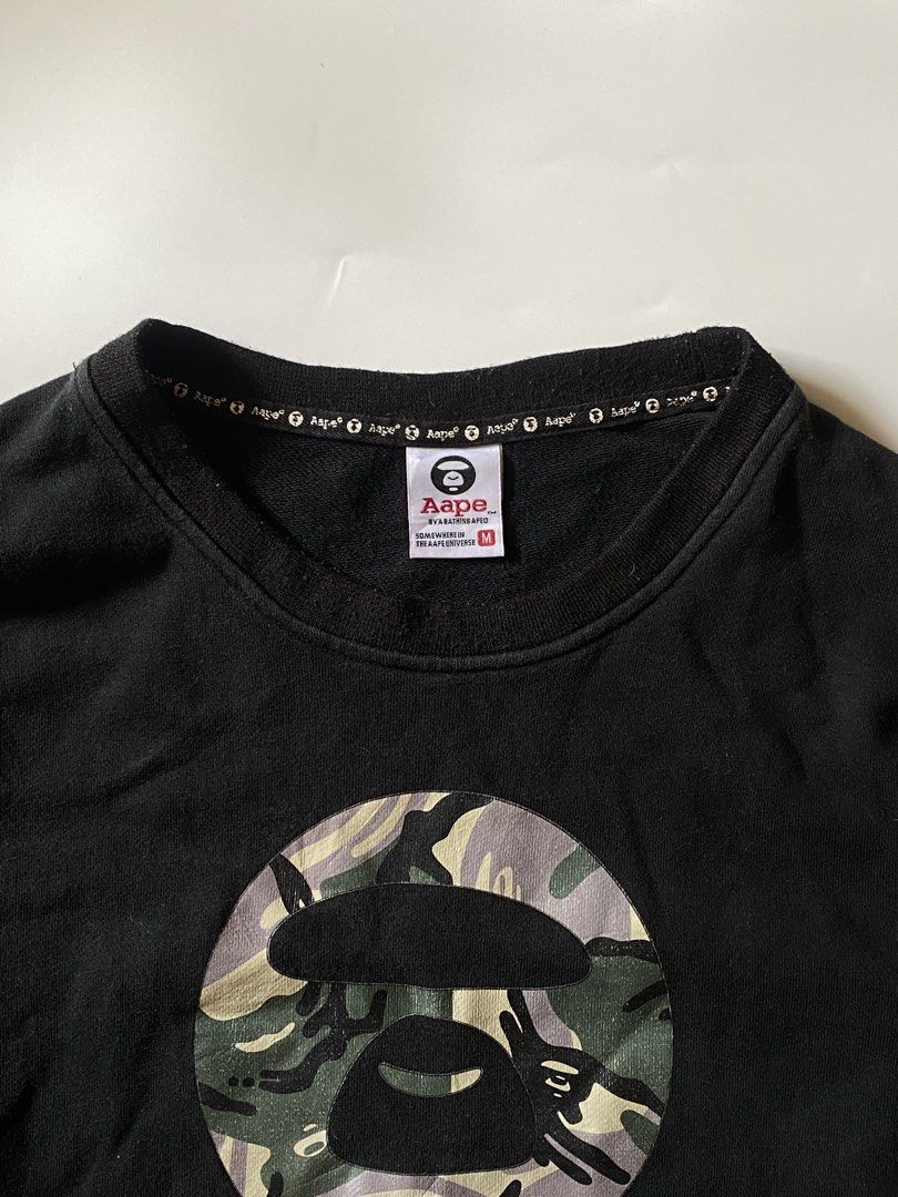 Aape By A Bathing Ape Camo Sweatshirt (Category: Coats, Jackets and Outerwear) located in Manila. Submitted by finofindthisart (Listing ID 1463641260, Image 3). Description: Length 25 Width 21 Measured it by inches P650 Issue: N/A This is a pre-loved/thrifted items and may show minor signs of issue due to its vintage nature. Kindly manage expectations. No refunds or exchanges will be accepted. 📍Pasay City DM for inquiries..