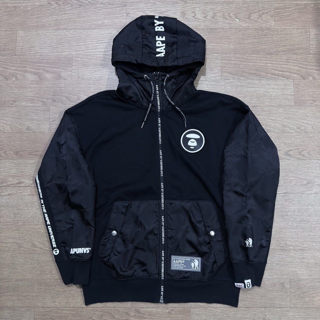 Aape Hoodie Jacket (Category: Hoodies) located in Imus. Submitted by casterhitz (Listing ID 1463563355, Image 1). Description: XS 19x26 No issue Excellent condition .