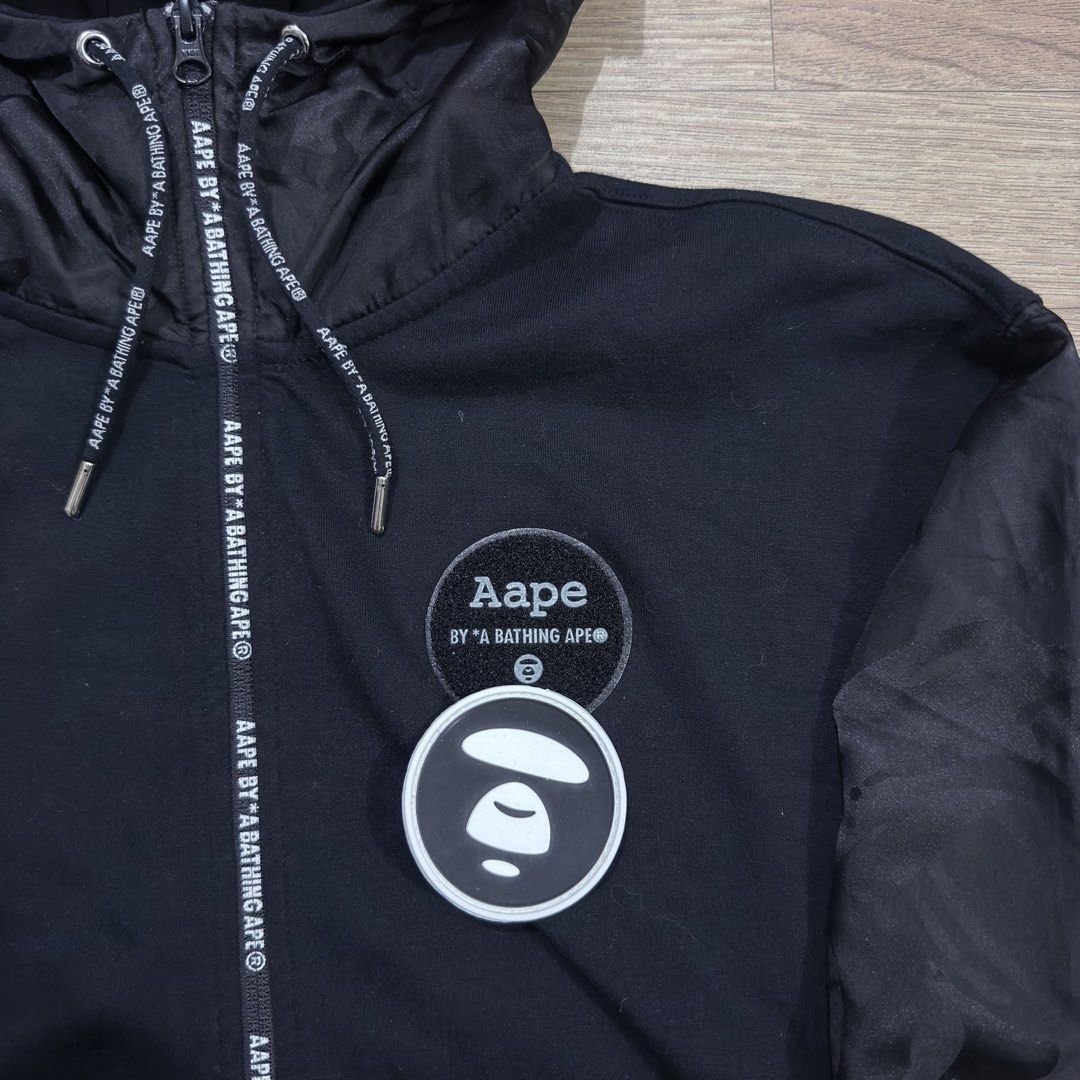 Aape Hoodie Jacket (Category: Hoodies) located in Imus. Submitted by casterhitz (Listing ID 1463563355, Image 2). Description: XS 19x26 No issue Excellent condition .