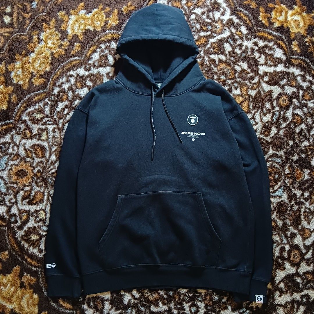 AAPE NOW HOODIE (Category: Activewear) located in Bugallon. Submitted by gabe-perez (Listing ID 1463673073, Image 1). Description: AAPE NOW HOODIE MEDIUM, Width 23 x Length 27.