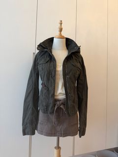 （分類：）位於 。 由 ada.chow 提交（商品編號 1463586485，圖片 1）。簡介： 。