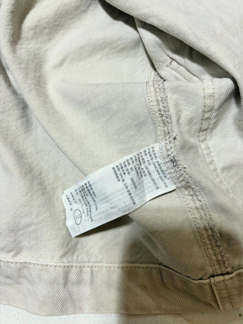 Abercrombie & Fitch Oversized Beige Workwear Jacket (Category: Coats, Jackets and Outerwear) located in San Jose. Submitted by rnb_thrift (Listing ID 1463577418, Image 3). Description: - Brand: Abercrombie & Fitch - Style: Beige Workwear Jacket - Dimension:18/28 - Features: Classic workwear design, - Abercrombie & Fitch 1892 logo buttons - Condition: Minor marks on front pockets and sleeves - Origin: Made in China.