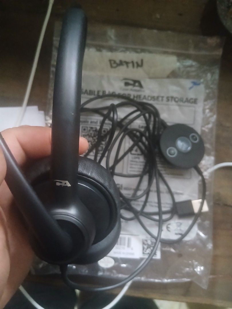 Ac-307 noise cancelling prof head phone pc (Category: Other Audio Equipment) located in Quezon City. Submitted by achieb0620 (Listing ID 1463624432, Image 3). Description: FOR SALE Cyber acoustic brand new rush Model Ac-304 RUSH RUSH RUSH LOW LOW LOW PRICE! WITH NOISE CANCELLATION NEGOTIABLE.